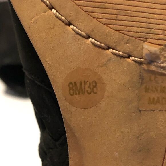 Vince Camuto Black suede perforated booties, 8M - Picture 8 of 8